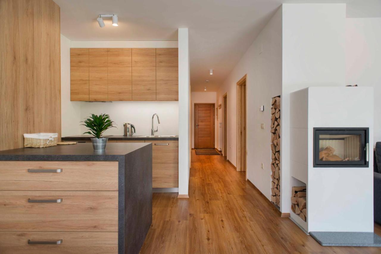 Apartments Sivka - Private Sauna Церклье-на-Гореньскем Экстерьер фото